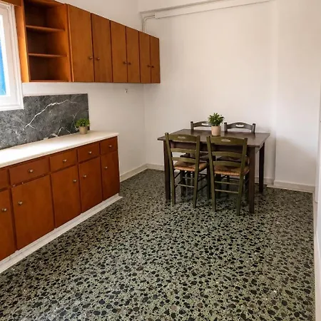 4 Minute Walk To The Budget Friendly Naxos City